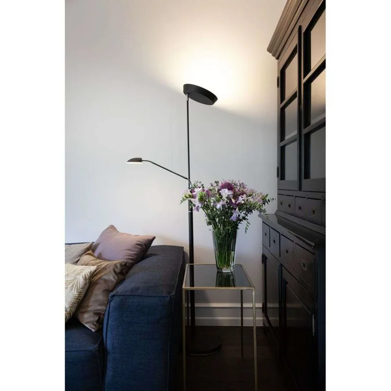 Vegas Uplight Lampadaire Brass de Halo Design – photo produit