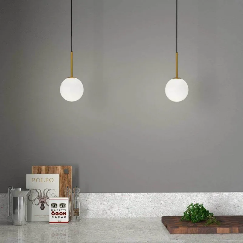 Ballon Hanglamp Satin Brass fra Herstal – produktbillede