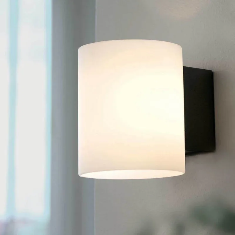 Evoke Wandleuchte klein Antracit-Opalglas von Herstal – Produktfoto
