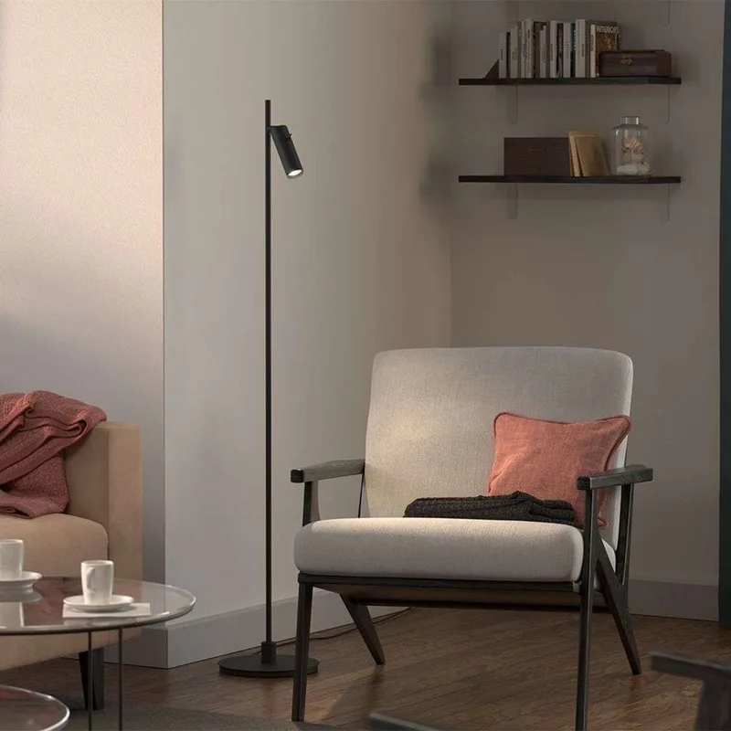 Pipeline Stehlampe Mattschwarz von Herstal – Produktfoto