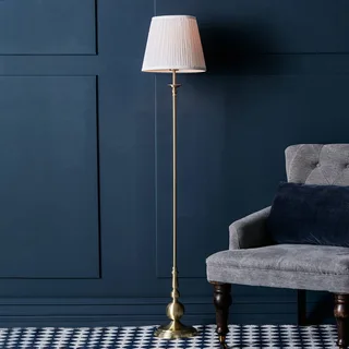 Aantrekkelijk ontworpen staande lamp Imperia van Markslöjd in Messing, Wit – productfoto 1 van 3