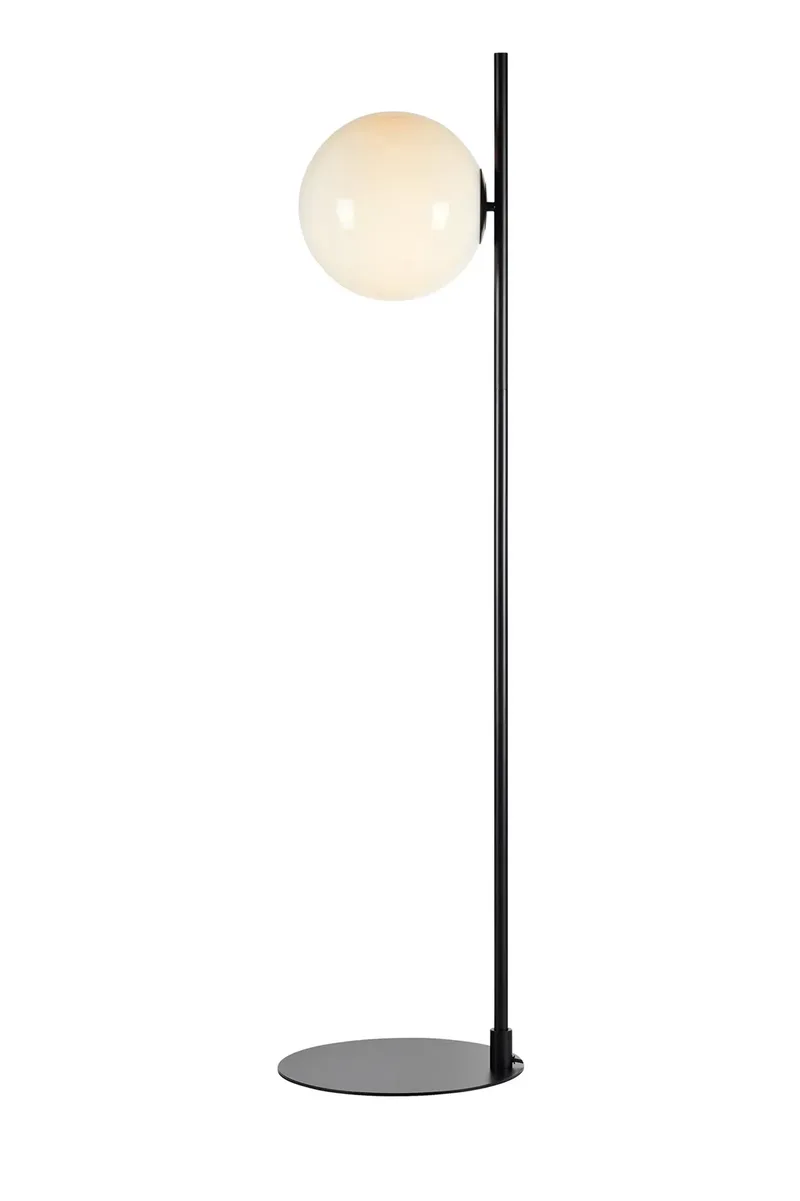 Dione vloerlamp zwart van Markslöjd – productfoto