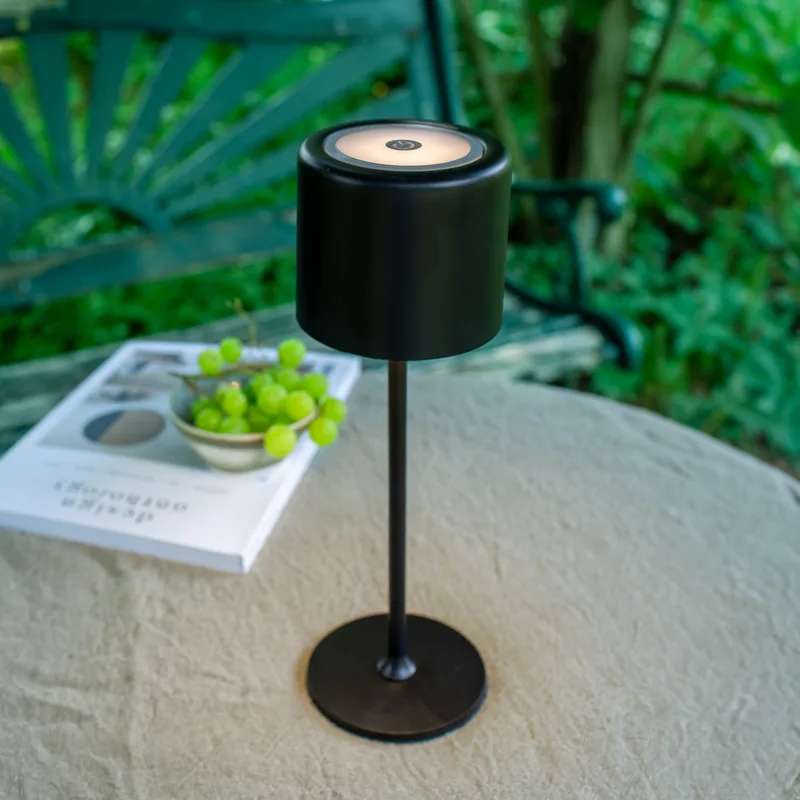 Lampe à poser portable Filo IP44 noir mat de Markslöjd – photo produit