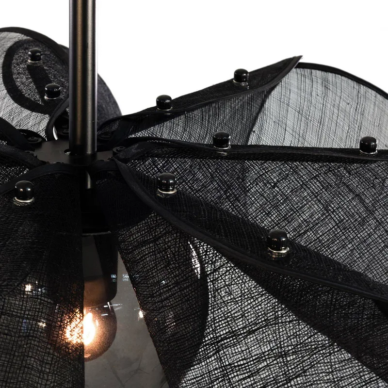 Suspension Styrka, Ø 63 cm, noir et gris fumée, fibre de bananier de Markslöjd en Noir, Rookgrijs – photo produit 3 sur 5