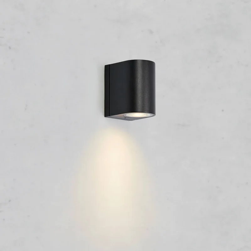 Applique d'extérieur LED Alor, 1 lampe, IP65, dimmable de Markslöjd en Noir – photo produit