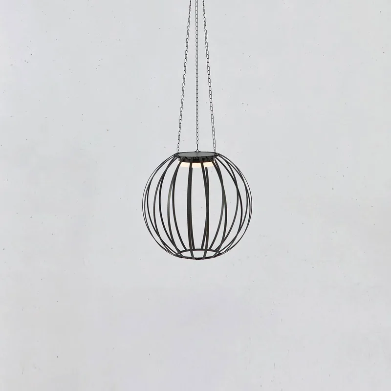 LED hanglamp Kivo, Ø 37 cm, IP44, dimbaar. från Markslöjd i Svart – produktbild