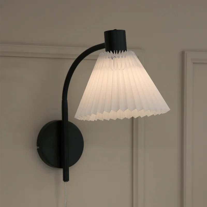Mira 1 Applique Murale Black/White de Markslöjd – photo produit