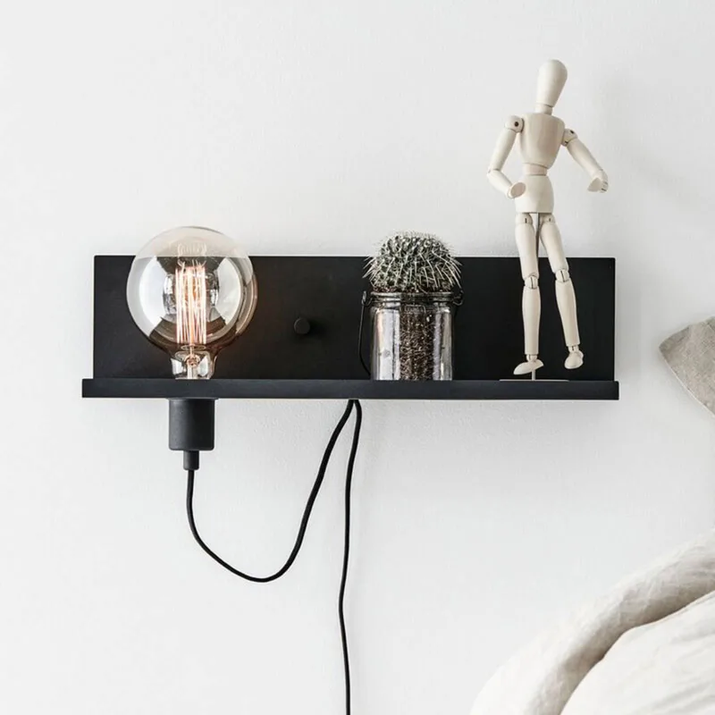 Multi wandlamp, strijkijzer, USB-oplaadaansluiting från Markslöjd i Svart – produktbild 1 av 5