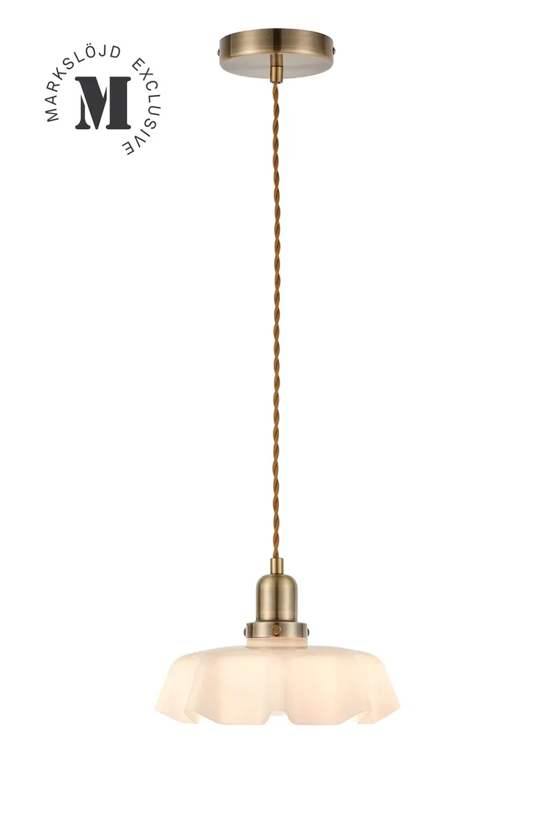 Ona Deckenlampe Messing 24,5 cm by Markslöjd – product photo