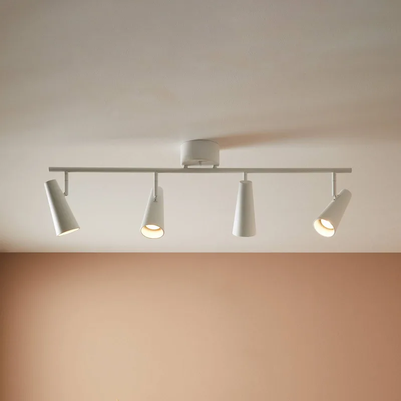 Loftspot Crest, metal, 4 lamper fra Markslöjd i Hvid – produktbillede 1 af 2