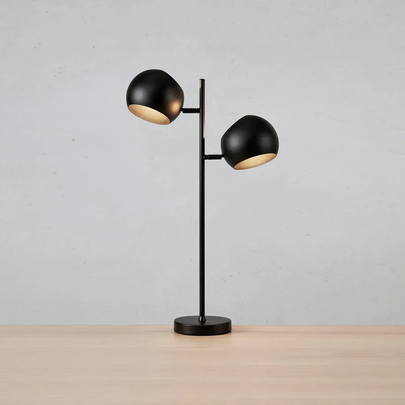 Grande lampe à poser Edgar de Markslöjd en Noir – photo produit