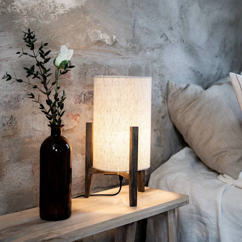 Tafellamp Eruca, hoogte 39 cm, bruin/beige, hout/linnen fra Markslöjd i Brun, Beige – produktbillede 3 af 4