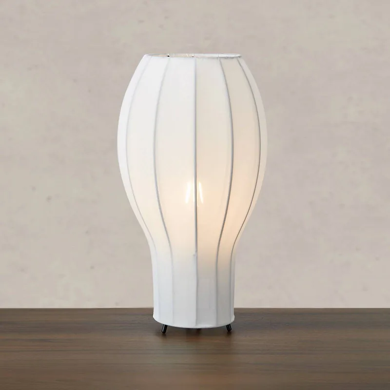 Lampe à poser Globo de Markslöjd en Blanc, Noir – photo produit