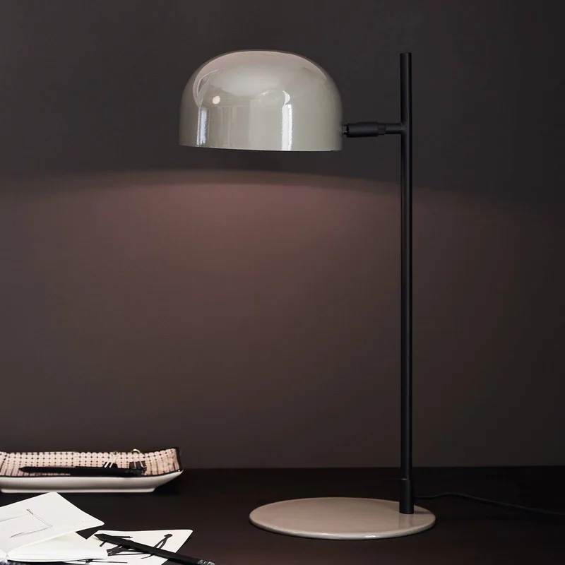Tafellamp Pose, grijs/zwart by Markslöjd in Grey, Black – product photo