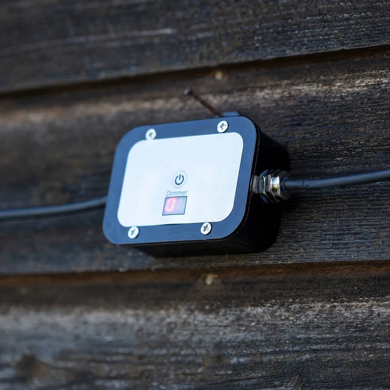 Garden 24 dæmper med IP44 fra Markslöjd i Sort, Hvid – produktbillede