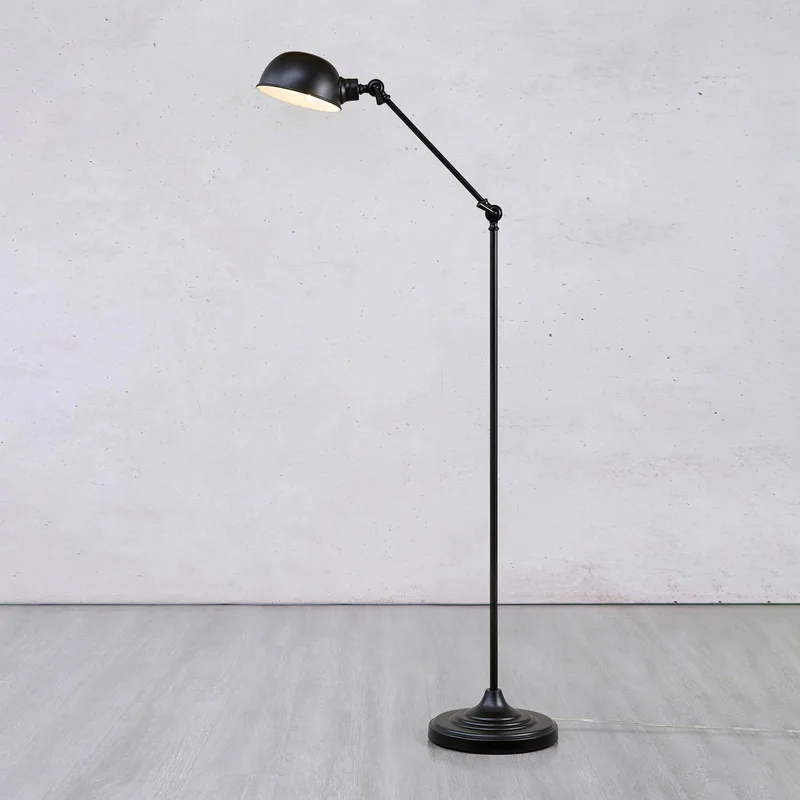 Lampadaire Portland, réglable en 2 positions de Markslöjd en Noir – photo produit 2 sur 3