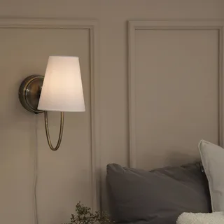 wandlamp Amar, gebroken wit/messing, stekker, E14 fra Markslöjd i Gebroken wit, Oud messing – produktbillede 2 af 4