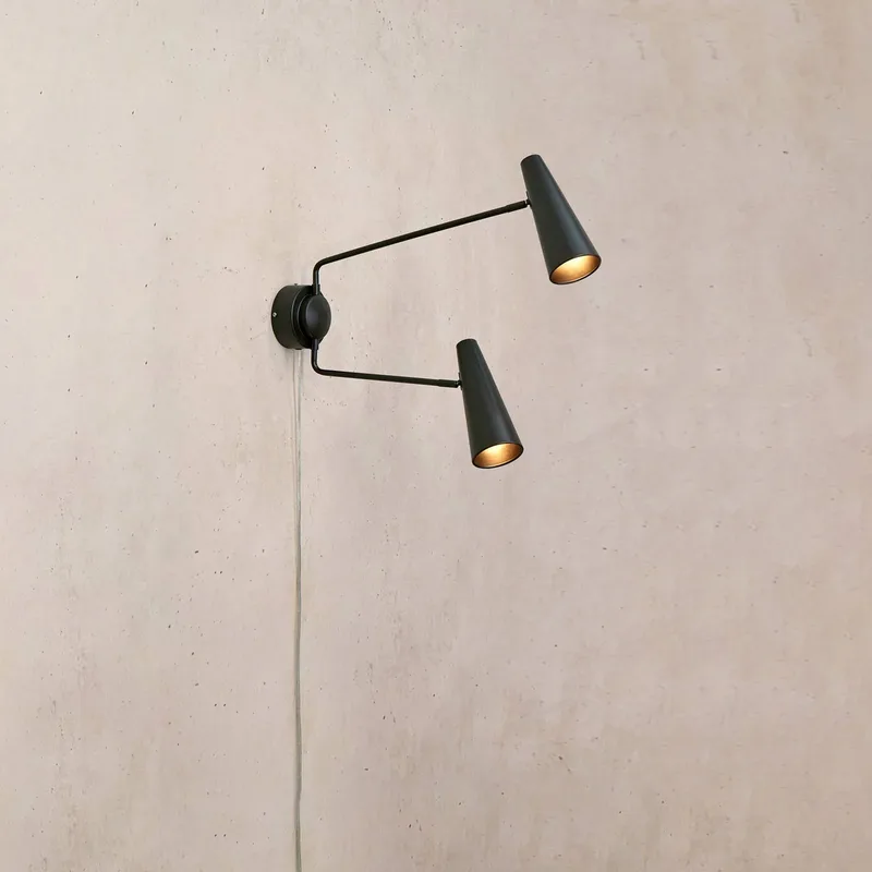 Wandlamp Peak, 2-lamps fra Markslöjd i Sort – produktbillede