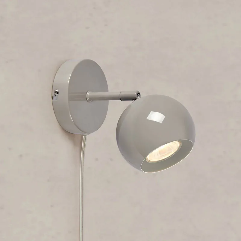 Wandlamp Pop, breedte 10 cm, metaal fra Markslöjd i Greige – produktbillede