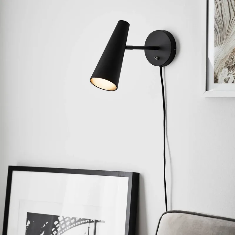 Peak Applique Murale Noir de Markslöjd en Noir – photo produit