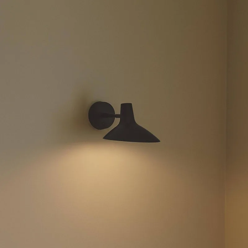 Darci kurze Wandleuchte, Ausladung 33,5 cm von Nordlux in Schwarz – Produktfoto 1 von 4
