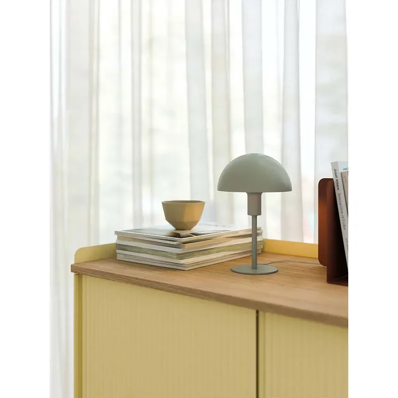 Bordlampe Ellen Mini i metal, støvgrøn fra Nordlux i Pastel Groen – produktbillede 2 af 6