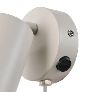 Petit spot mural avec prise secteur Explore de Nordlux en Beige – photo produit 2 sur 3