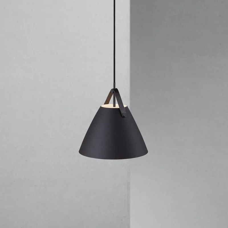 Hængelampe Strap i sort, Ø 27 cm fra Nordlux i Sort – produktbillede 4 af 5