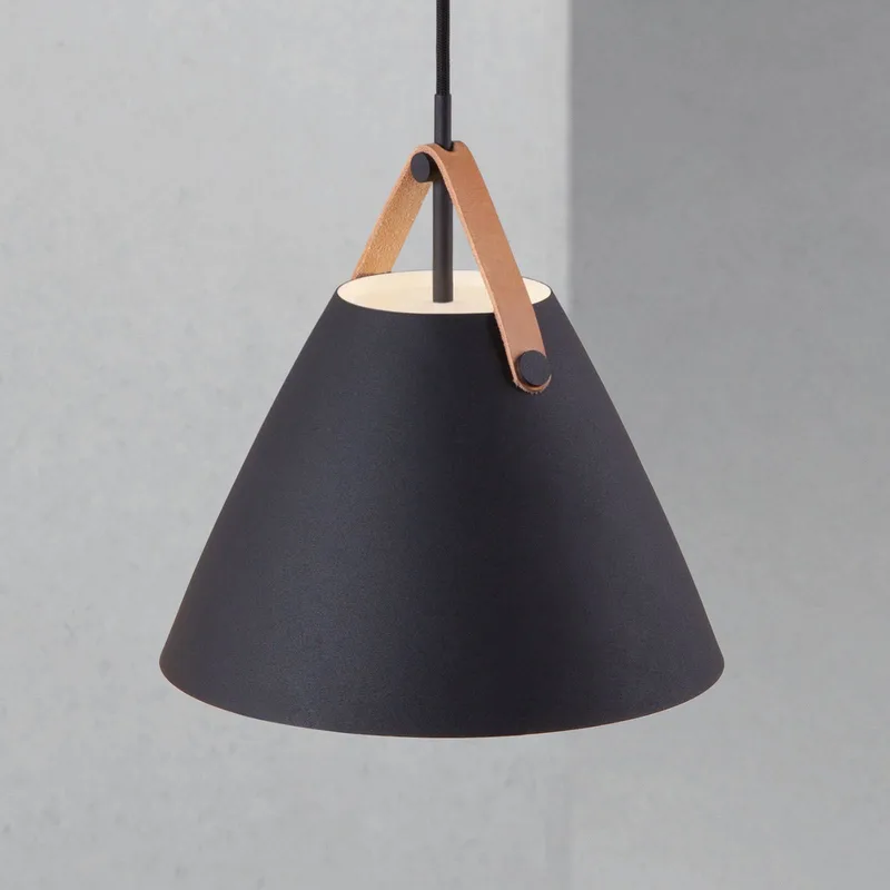 Hængelampe Strap i sort, Ø 27 cm fra Nordlux i Sort – produktbillede 1 af 5