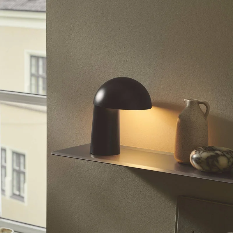 LED-batterijlamp Faye Portable, dimbaar, USB von Nordlux in Schwarz – Produktfoto 3 von 4