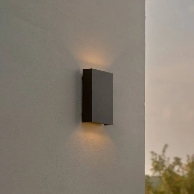 LED buiten wandlamp Fold Seaside up/down, 15 x 21 cm från Nordlux i Svart – produktbild 1 av 4
