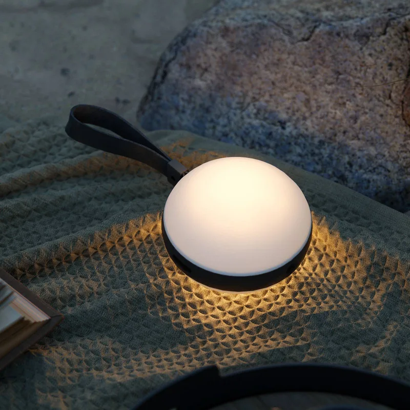 LED-Außenleuchte Bring to go Ø 12 cm weiß/schwarz von Nordlux in Weiß, Schwarz – Produktfoto 2 von 3