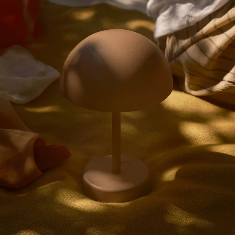 Lampe de table LED à batterie Ellen To-Go, aluminium de Nordlux en Marron – photo produit 5 sur 5