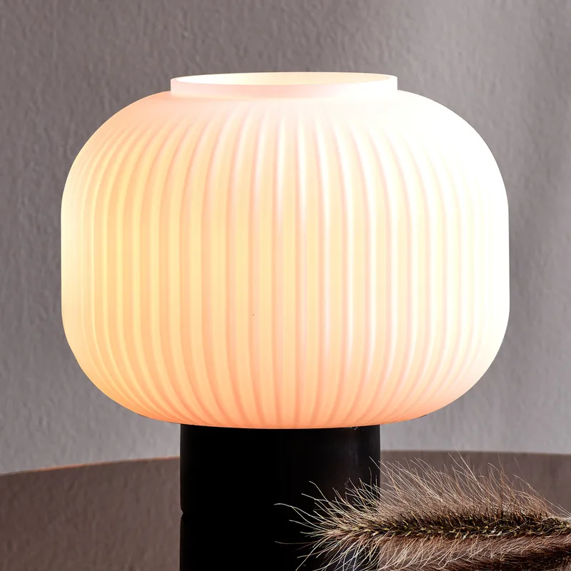 Petite lampe à poser Charles de Nordlux – photo produit
