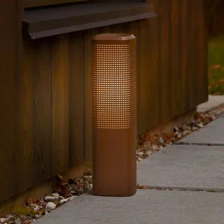 Sokkellamp Sidara 45 Seaside, aluminium, IP44, E27 fra Nordlux i Brun – produktbillede 1 af 4
