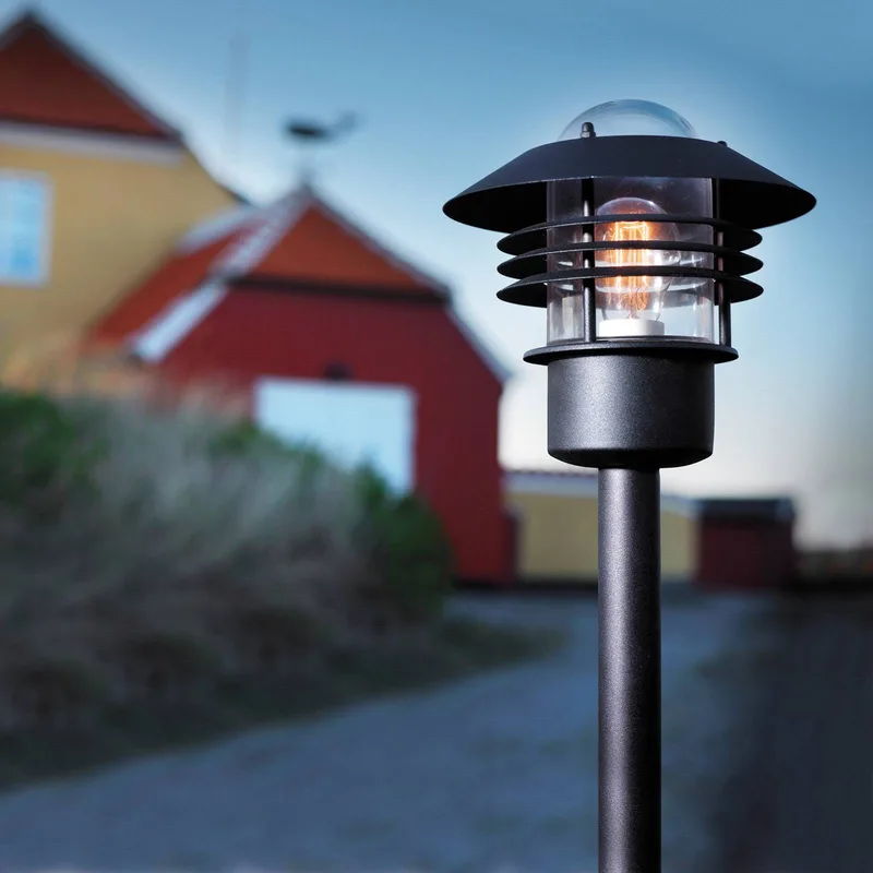 Stilfuld Vejers gadebelysning i sort fra Nordlux i Sort, Helder – produktbillede 3 af 5