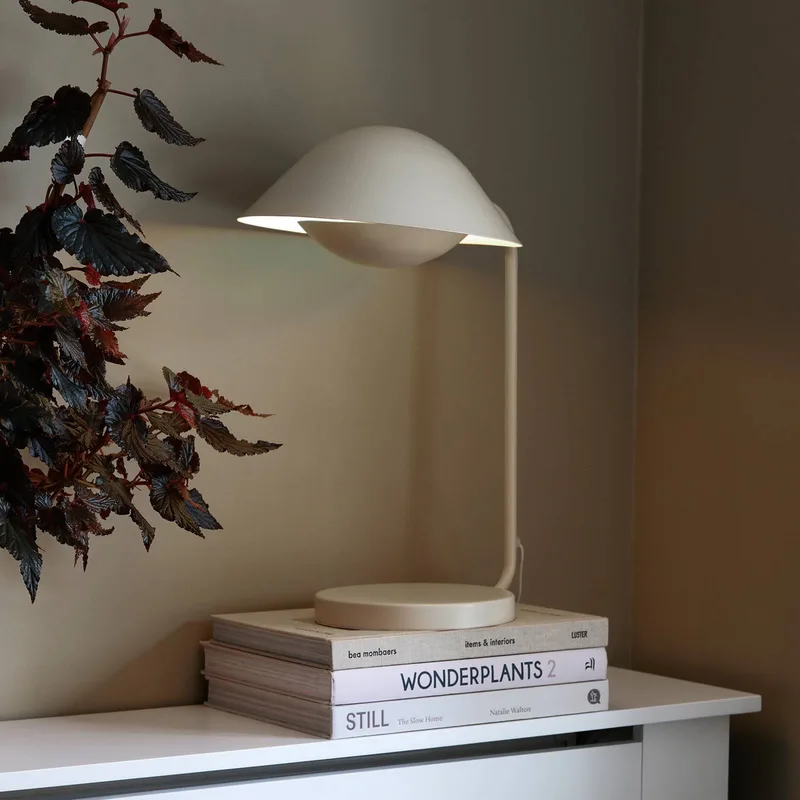 Tafellamp Freya van metaal fra Nordlux i Beige – produktbillede