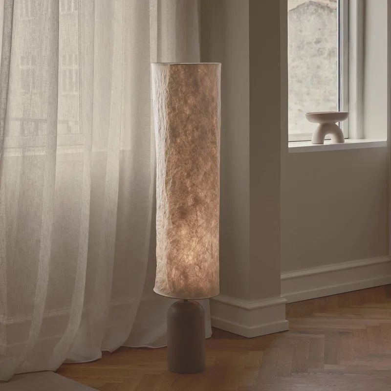 Talli vloerlamp, bruin, Tyvek/metaal, hoogte 113 cm fra Nordlux i Lichtbruin, Creme – produktbillede 1 af 4