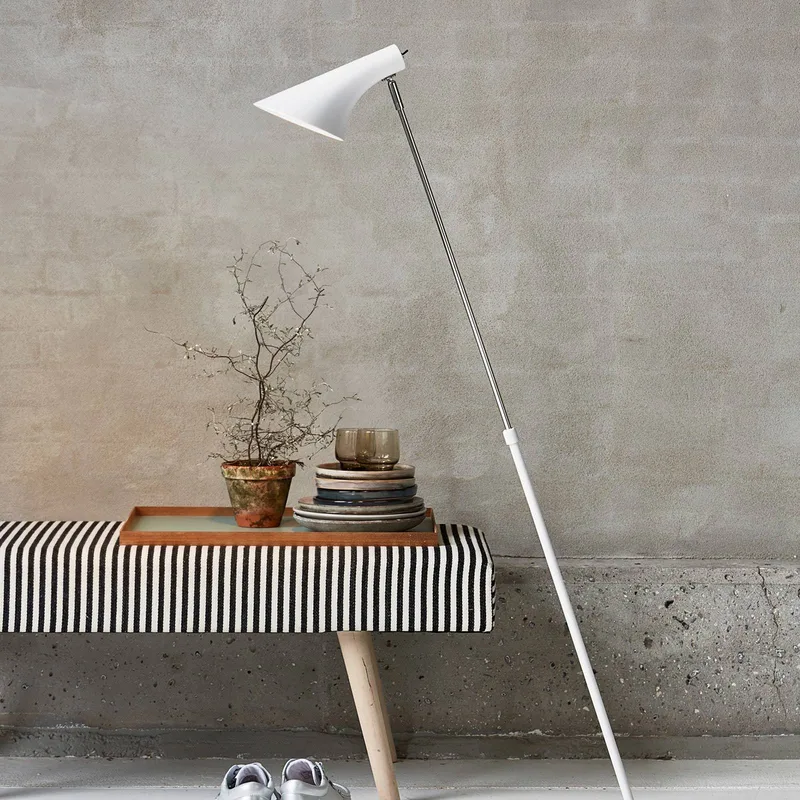 Vloerlamp Vanila, justeerbaar, wit fra Nordlux i Hvid, Sølv – produktbillede 3 af 5