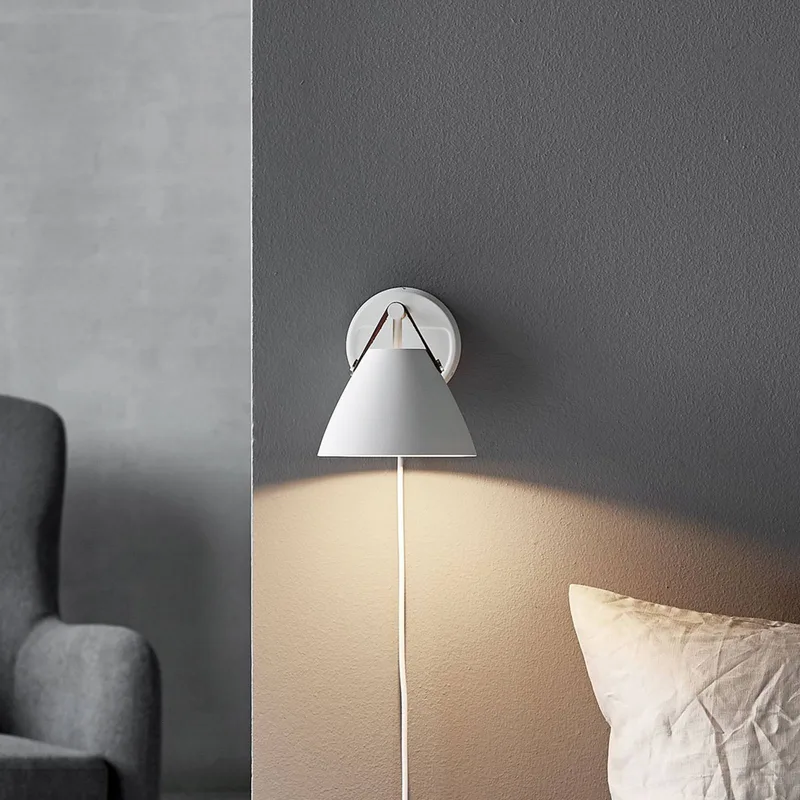 Wandlamp Strap met leren riem, wit by Nordlux in White, Brown – product photo 3 of 4