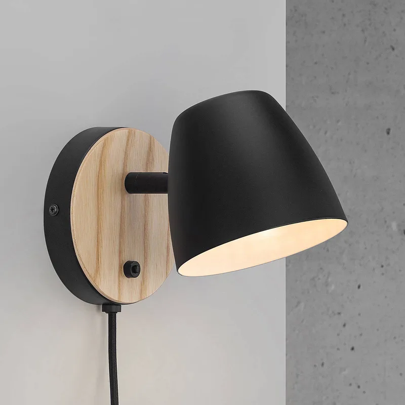 Theo væglampe, af asketræ fra Nordlux i Sort, Licht hout – produktbillede 3 af 3