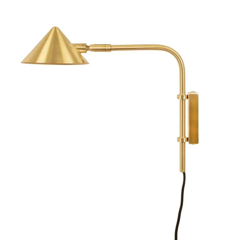Kelly Short Wandleuchte Gold von Watt & Veke – Produktfoto