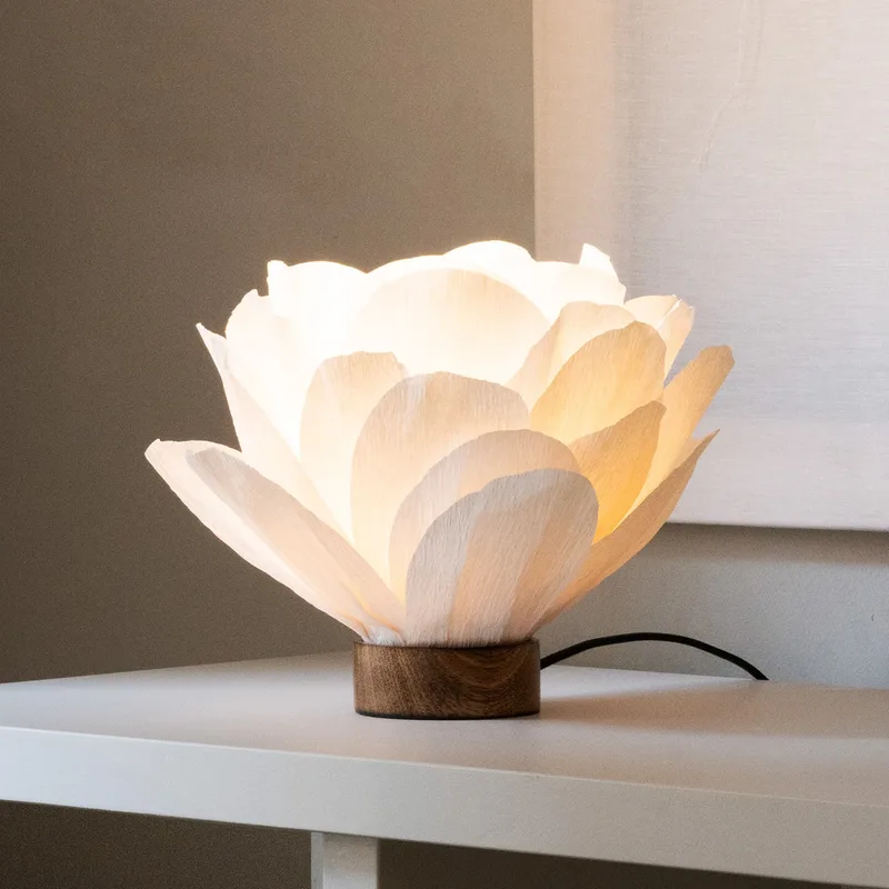 Lisa tafellamp, papier, wit, Ø 28 cm fra Watt & Veke – produktbillede